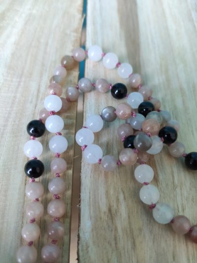 Fontenilles, Toulouse, L'Isle jourdain, Gers, Haute Garonne, souffle zen, bijoux zen, création personnalisée, Bague, Boucle d'oreille, Bracelet, Talisman, Collier, Suspension énergétique, Pendentif, Pierre fine, Pierre naturelle, Création énergétique, Marseille, Lille, Nantes, Bordeaux, Lyon, Nice, Montpellier, Strasbourg, Paris