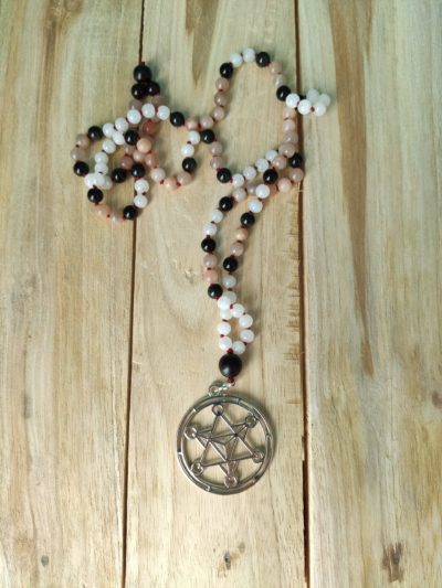 Fontenilles, Toulouse, L'Isle jourdain, Gers, Haute Garonne, souffle zen, bijoux zen, création personnalisée, Bague, Boucle d'oreille, Bracelet, Talisman, Collier, Suspension énergétique, Pendentif, Pierre fine, Pierre naturelle, Création énergétique, Marseille, Lille, Nantes, Bordeaux, Lyon, Nice, Montpellier, Strasbourg, Paris