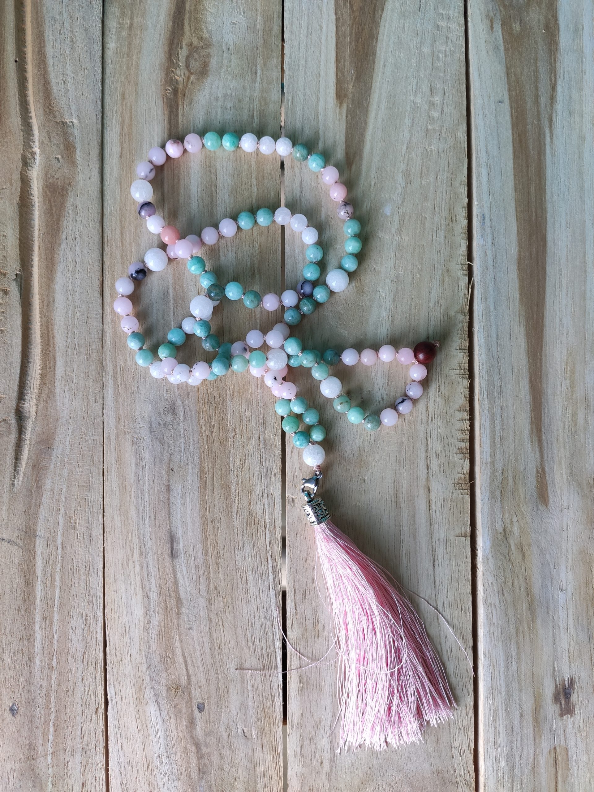 Fontenilles, Toulouse, L'Isle jourdain, Gers, Haute Garonne, souffle zen, bijoux zen, création personnalisée, Bague, Boucle d'oreille, Bracelet, Talisman, Collier, Suspension énergétique, Pendentif, Pierre fine, Pierre naturelle, Création énergétique, Marseille, Lille, Nantes, Bordeaux, Lyon, Nice, Montpellier, Strasbourg, Paris