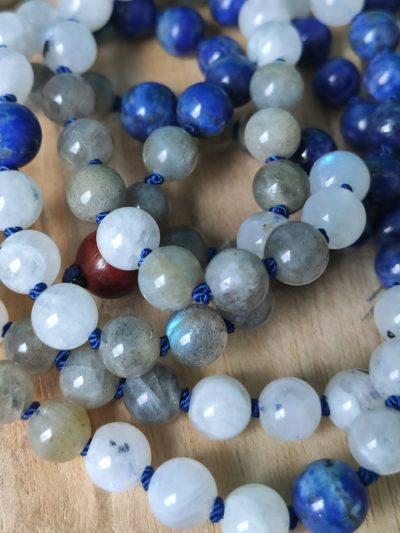 Fontenilles, Toulouse, L'Isle jourdain, Gers, Haute Garonne, souffle zen, bijoux zen, création personnalisée, Bague, Boucle d'oreille, Bracelet, Talisman, Collier, Suspension énergétique, Pendentif, Pierre fine, Pierre naturelle, Création énergétique, Marseille, Lille, Nantes, Bordeaux, Lyon, Nice, Montpellier, Strasbourg, Paris