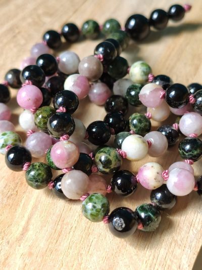 Fontenilles, Toulouse, L'Isle jourdain, Gers, Haute Garonne, souffle zen, bijoux zen, création personnalisée, Bague, Boucle d'oreille, Bracelet, Talisman, Collier, Suspension énergétique, Pendentif, Pierre fine, Pierre naturelle, Création énergétique, Marseille, Lille, Nantes, Bordeaux, Lyon, Nice, Montpellier, Strasbourg, Paris