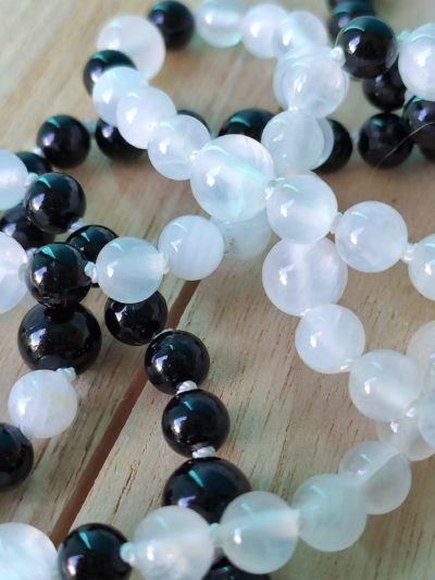 Fontenilles, Toulouse, L'Isle jourdain, Gers, Haute Garonne, souffle zen, bijoux zen, création personnalisée, Bague, Boucle d'oreille, Bracelet, Talisman, Collier, Suspension énergétique, Pendentif, Pierre fine, Pierre naturelle, Création énergétique, Marseille, Lille, Nantes, Bordeaux, Lyon, Nice, Montpellier, Strasbourg, Paris