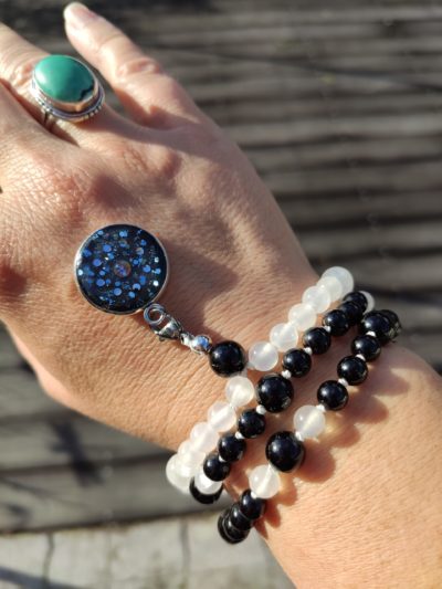 Fontenilles, Toulouse, L'Isle jourdain, Gers, Haute Garonne, souffle zen, bijoux zen, création personnalisée, Bague, Boucle d'oreille, Bracelet, Talisman, Collier, Suspension énergétique, Pendentif, Pierre fine, Pierre naturelle, Création énergétique, Marseille, Lille, Nantes, Bordeaux, Lyon, Nice, Montpellier, Strasbourg, Paris