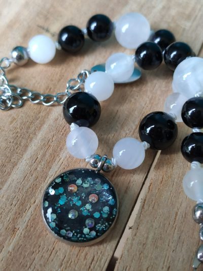 Fontenilles, Toulouse, L'Isle jourdain, Gers, Haute Garonne, souffle zen, bijoux zen, création personnalisée, Bague, Boucle d'oreille, Bracelet, Talisman, Collier, Suspension énergétique, Pendentif, Pierre fine, Pierre naturelle, Création énergétique, Marseille, Lille, Nantes, Bordeaux, Lyon, Nice, Montpellier, Strasbourg, Paris