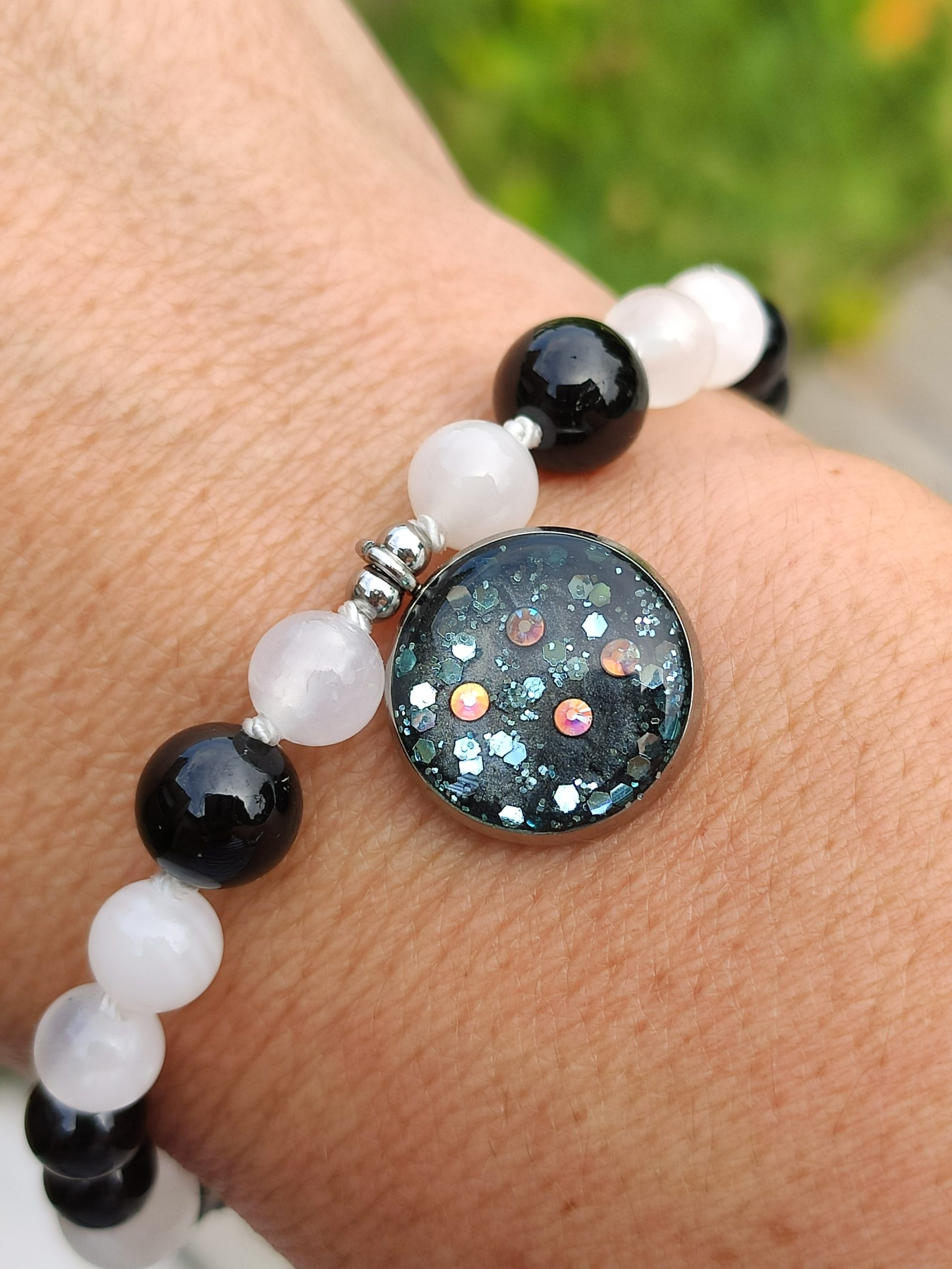 Fontenilles, Toulouse, L'Isle jourdain, Gers, Haute Garonne, souffle zen, bijoux zen, création personnalisée, Bague, Boucle d'oreille, Bracelet, Talisman, Collier, Suspension énergétique, Pendentif, Pierre fine, Pierre naturelle, Création énergétique, Marseille, Lille, Nantes, Bordeaux, Lyon, Nice, Montpellier, Strasbourg, Paris