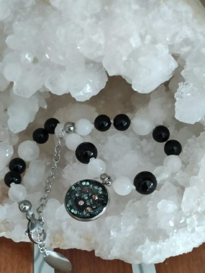 Fontenilles, Toulouse, L'Isle jourdain, Gers, Haute Garonne, souffle zen, bijoux zen, création personnalisée, Bague, Boucle d'oreille, Bracelet, Talisman, Collier, Suspension énergétique, Pendentif, Pierre fine, Pierre naturelle, Création énergétique, Marseille, Lille, Nantes, Bordeaux, Lyon, Nice, Montpellier, Strasbourg, Paris