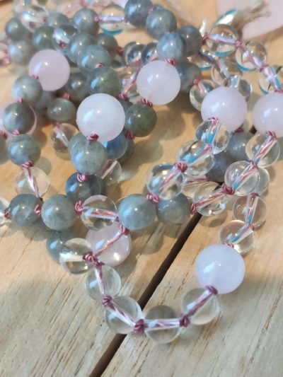 Fontenilles, Toulouse, L'Isle jourdain, Gers, Haute Garonne, souffle zen, bijoux zen, création personnalisée, Bague, Boucle d'oreille, Bracelet, Talisman, Collier, Suspension énergétique, Pendentif, Pierre fine, Pierre naturelle, Création énergétique, Marseille, Lille, Nantes, Bordeaux, Lyon, Nice, Montpellier, Strasbourg, Paris