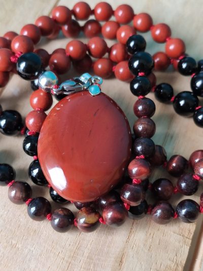 Fontenilles, Toulouse, L'Isle jourdain, Gers, Haute Garonne, souffle zen, bijoux zen, création personnalisée, Bague, Boucle d'oreille, Bracelet, Talisman, Collier, Suspension énergétique, Pendentif, Pierre fine, Pierre naturelle, Création énergétique, Marseille, Lille, Nantes, Bordeaux, Lyon, Nice, Montpellier, Strasbourg, Paris