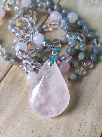 Fontenilles, Toulouse, L'Isle jourdain, Gers, Haute Garonne, souffle zen, bijoux zen, création personnalisée, Bague, Boucle d'oreille, Bracelet, Talisman, Collier, Suspension énergétique, Pendentif, Pierre fine, Pierre naturelle, Création énergétique, Marseille, Lille, Nantes, Bordeaux, Lyon, Nice, Montpellier, Strasbourg, Paris