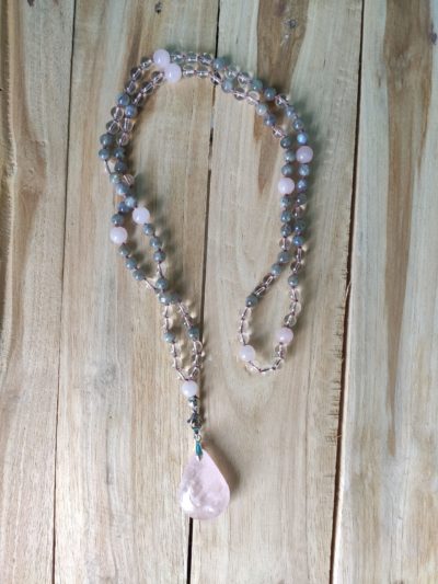 Fontenilles, Toulouse, L'Isle jourdain, Gers, Haute Garonne, souffle zen, bijoux zen, création personnalisée, Bague, Boucle d'oreille, Bracelet, Talisman, Collier, Suspension énergétique, Pendentif, Pierre fine, Pierre naturelle, Création énergétique, Marseille, Lille, Nantes, Bordeaux, Lyon, Nice, Montpellier, Strasbourg, Paris