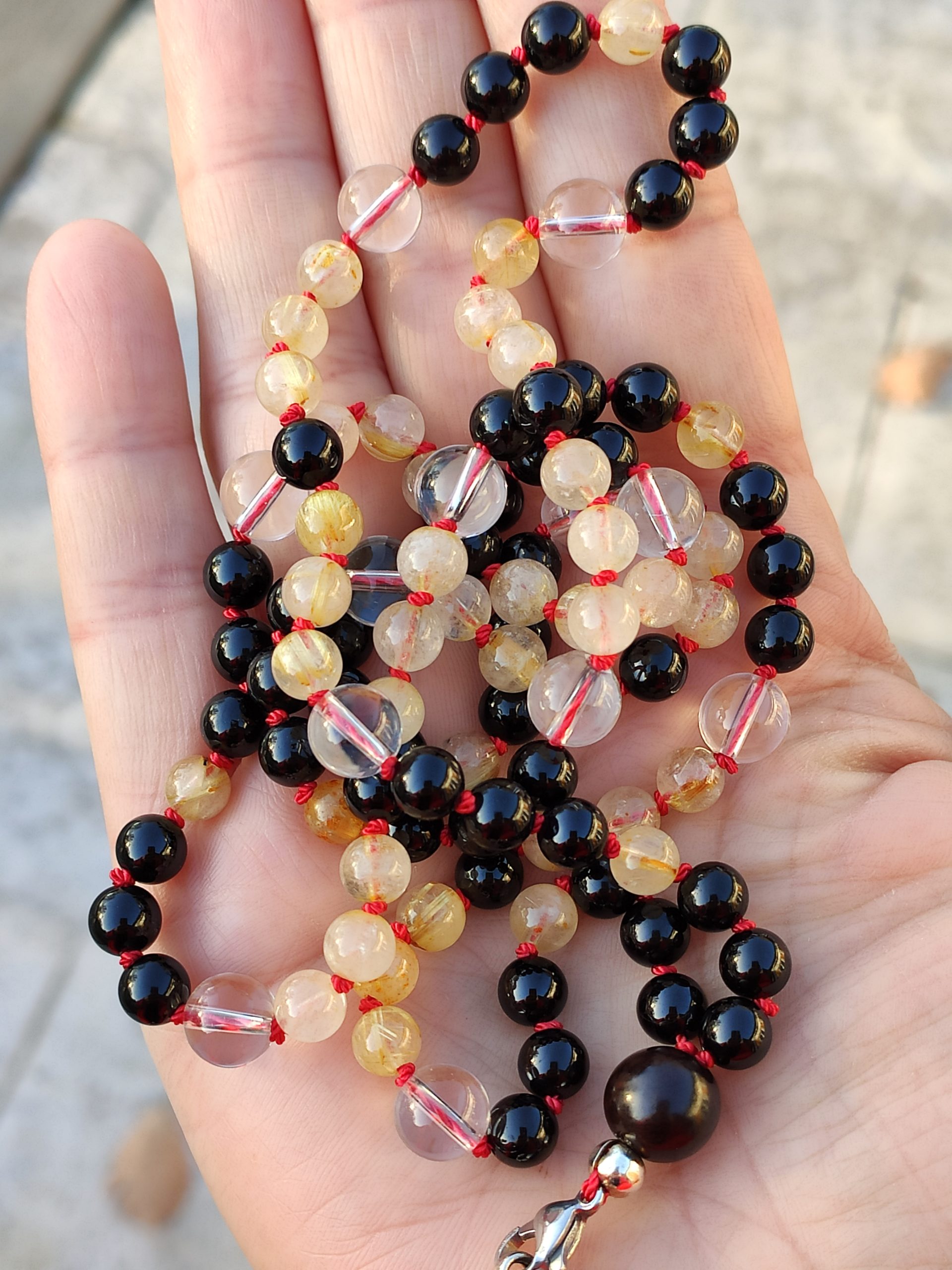 Fontenilles, Toulouse, L'Isle jourdain, Gers, Haute Garonne, souffle zen, bijoux zen, création personnalisée, Bague, Boucle d'oreille, Bracelet, Talisman, Collier, Suspension énergétique, Pendentif, Pierre fine, Pierre naturelle, Création énergétique, Marseille, Lille, Nantes, Bordeaux, Lyon, Nice, Montpellier, Strasbourg, Paris