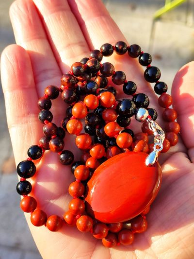 Fontenilles, Toulouse, L'Isle jourdain, Gers, Haute Garonne, souffle zen, bijoux zen, création personnalisée, Bague, Boucle d'oreille, Bracelet, Talisman, Collier, Suspension énergétique, Pendentif, Pierre fine, Pierre naturelle, Création énergétique, Marseille, Lille, Nantes, Bordeaux, Lyon, Nice, Montpellier, Strasbourg, Paris