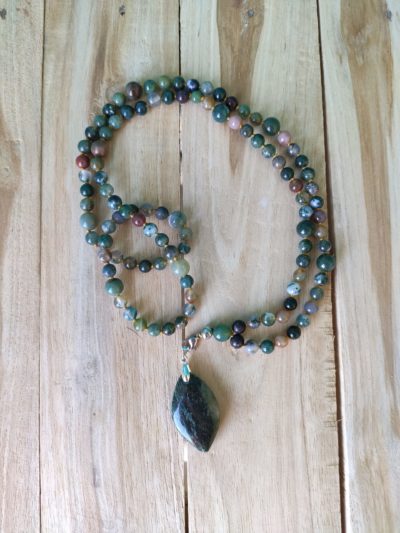 Fontenilles, Toulouse, L'Isle jourdain, Gers, Haute Garonne, souffle zen, bijoux zen, création personnalisée, Bague, Boucle d'oreille, Bracelet, Talisman, Collier, Suspension énergétique, Pendentif, Pierre fine, Pierre naturelle, Création énergétique, Marseille, Lille, Nantes, Bordeaux, Lyon, Nice, Montpellier, Strasbourg, Paris