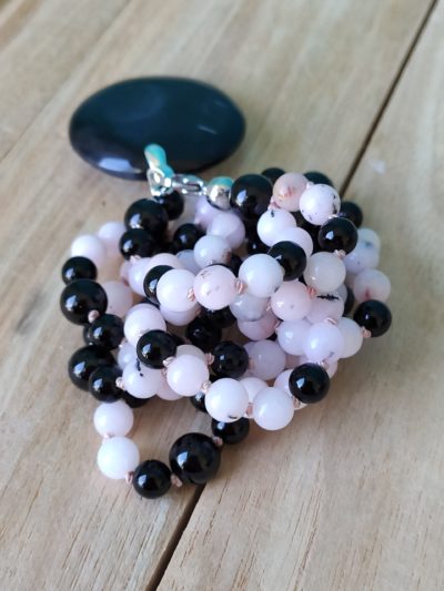 Fontenilles, Toulouse, L'Isle jourdain, Gers, Haute Garonne, souffle zen, bijoux zen, création personnalisée, Bague, Boucle d'oreille, Bracelet, Talisman, Collier, Suspension énergétique, Pendentif, Pierre fine, Pierre naturelle, Création énergétique, Marseille, Lille, Nantes, Bordeaux, Lyon, Nice, Montpellier, Strasbourg, Paris