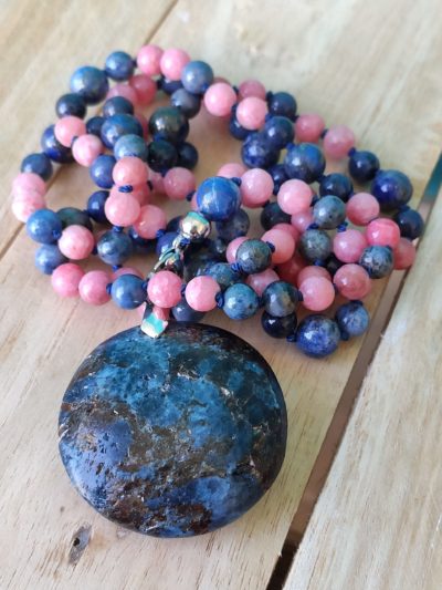 Fontenilles, Toulouse, L'Isle jourdain, Gers, Haute Garonne, souffle zen, bijoux zen, création personnalisée, Bague, Boucle d'oreille, Bracelet, Talisman, Collier, Suspension énergétique, Pendentif, Pierre fine, Pierre naturelle, Création énergétique, Marseille, Lille, Nantes, Bordeaux, Lyon, Nice, Montpellier, Strasbourg, Paris