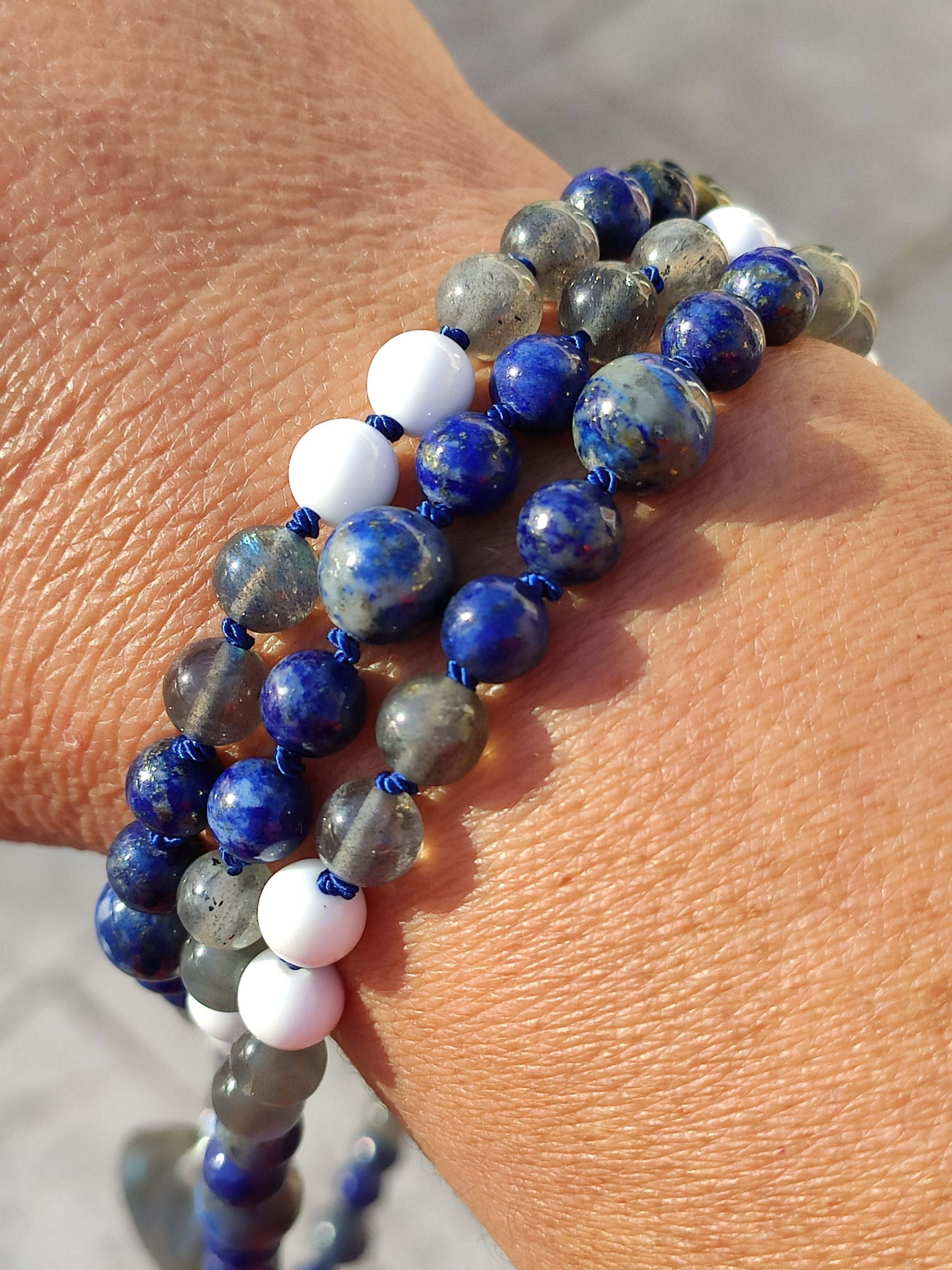 Fontenilles, Toulouse, L'Isle jourdain, Gers, Haute Garonne, souffle zen, bijoux zen, création personnalisée, Bague, Boucle d'oreille, Bracelet, Talisman, Collier, Suspension énergétique, Pendentif, Pierre fine, Pierre naturelle, Création énergétique, Marseille, Lille, Nantes, Bordeaux, Lyon, Nice, Montpellier, Strasbourg, Paris