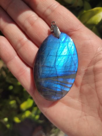 Grande Labradorite Ovale 1