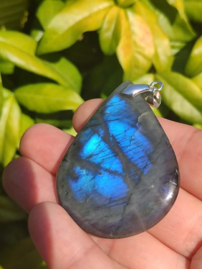 Fontenilles, Toulouse, L'Isle jourdain, Gers, Haute Garonne, souffle zen, bijoux zen, création personnalisée, Bague, Boucle d'oreille, Bracelet, Talisman, Collier, Suspension énergétique, Pendentif, Pierre fine, Pierre naturelle, Création énergétique, Marseille, Lille, Nantes, Bordeaux, Lyon, Nice, Montpellier, Strasbourg, Paris