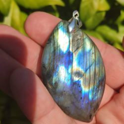 Grande Labradorite Marquise 1