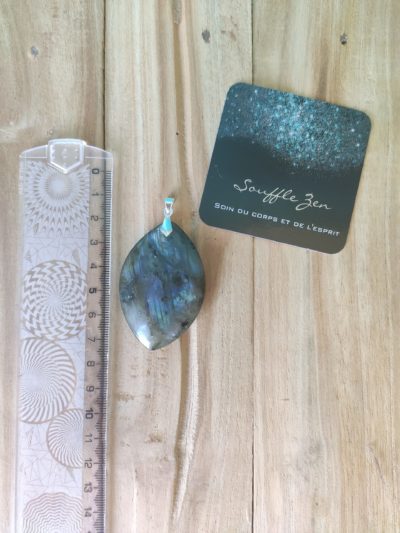 Grande Labradorite Marquise 1