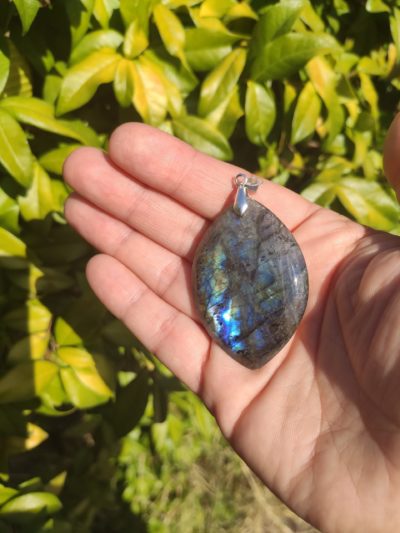 Fontenilles, Toulouse, L'Isle jourdain, Gers, Haute Garonne, souffle zen, bijoux zen, création personnalisée, Bague, Boucle d'oreille, Bracelet, Talisman, Collier, Suspension énergétique, Pendentif, Pierre fine, Pierre naturelle, Création énergétique, Marseille, Lille, Nantes, Bordeaux, Lyon, Nice, Montpellier, Strasbourg, Paris