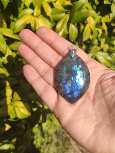 Fontenilles, Toulouse, L'Isle jourdain, Gers, Haute Garonne, souffle zen, bijoux zen, création personnalisée, Bague, Boucle d'oreille, Bracelet, Talisman, Collier, Suspension énergétique, Pendentif, Pierre fine, Pierre naturelle, Création énergétique, Marseille, Lille, Nantes, Bordeaux, Lyon, Nice, Montpellier, Strasbourg, Paris