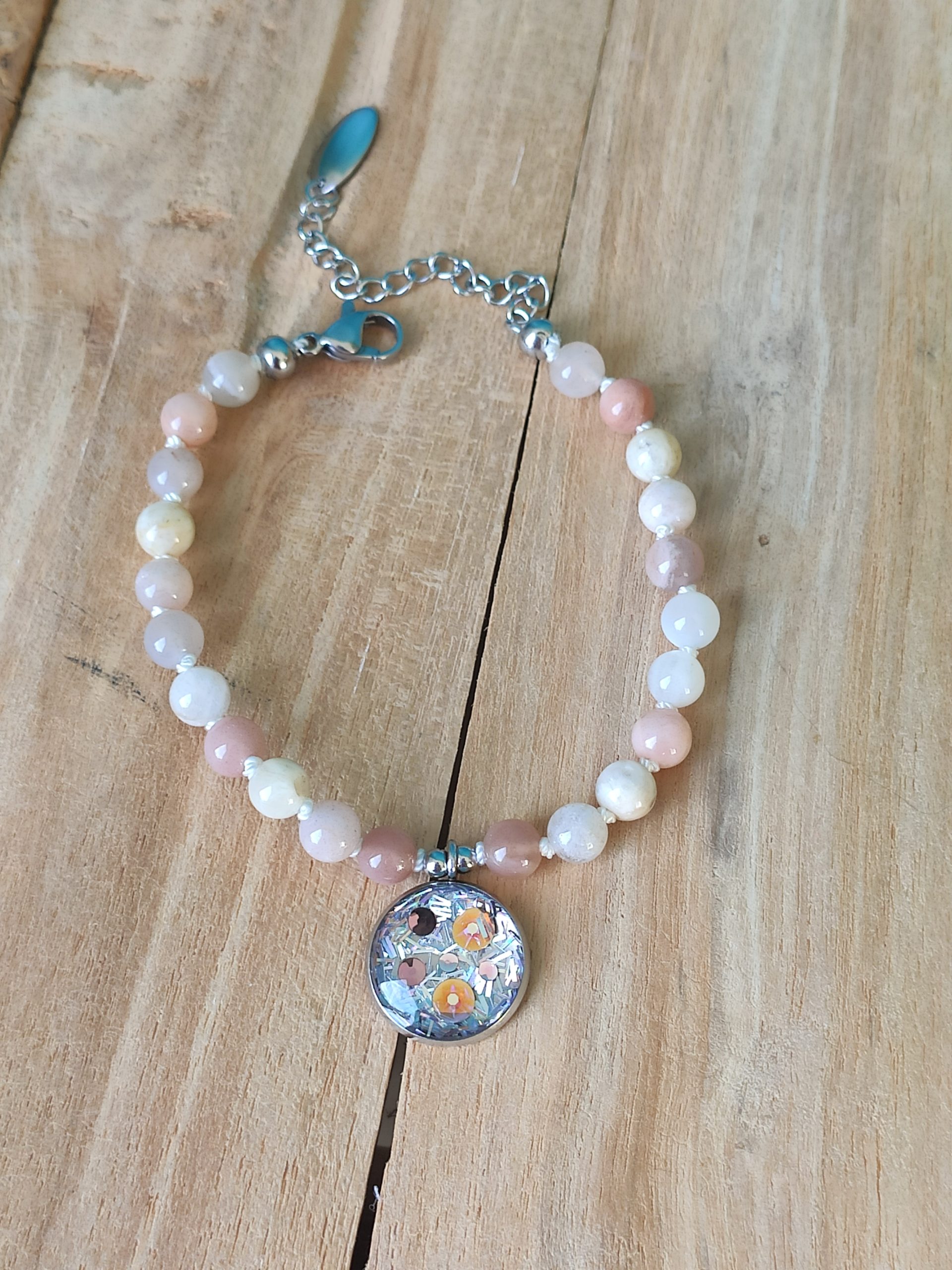 Fontenilles, Toulouse, L'Isle jourdain, Gers, Haute Garonne, souffle zen, bijoux zen, création personnalisée, Bague, Boucle d'oreille, Bracelet, Talisman, Collier, Suspension énergétique, Pendentif, Pierre fine, Pierre naturelle, Création énergétique, Marseille, Lille, Nantes, Bordeaux, Lyon, Nice, Montpellier, Strasbourg, Paris