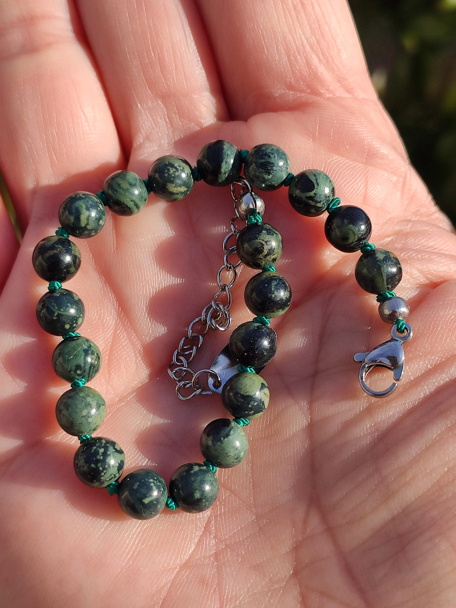 Fontenilles, Toulouse, L'Isle jourdain, Gers, Haute Garonne, souffle zen, bijoux zen, création personnalisée, Bague, Boucle d'oreille, Bracelet, Talisman, Collier, Suspension énergétique, Pendentif, Pierre fine, Pierre naturelle, Création énergétique, Marseille, Lille, Nantes, Bordeaux, Lyon, Nice, Montpellier, Strasbourg, Paris