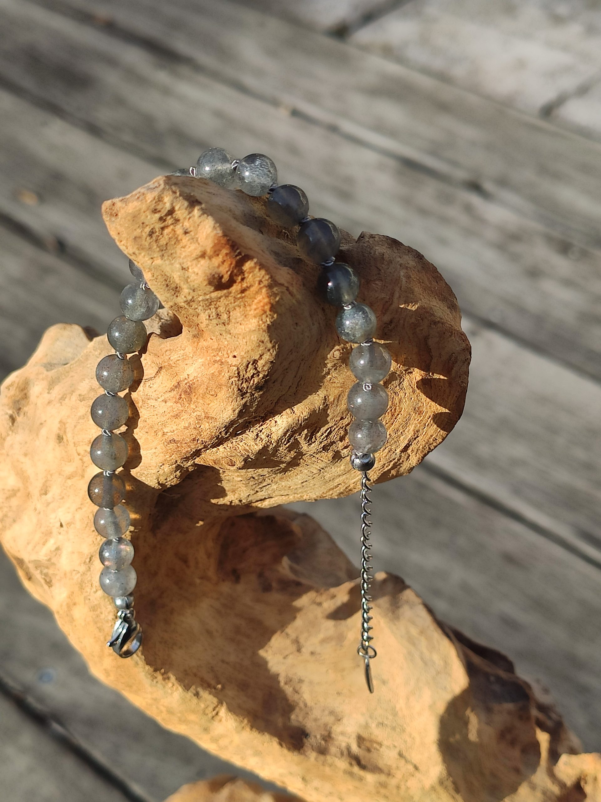 Fontenilles, Toulouse, L'Isle jourdain, Gers, Haute Garonne, souffle zen, bijoux zen, création personnalisée, Bague, Boucle d'oreille, Bracelet, Talisman, Collier, Suspension énergétique, Pendentif, Pierre fine, Pierre naturelle, Création énergétique, Marseille, Lille, Nantes, Bordeaux, Lyon, Nice, Montpellier, Strasbourg, Paris