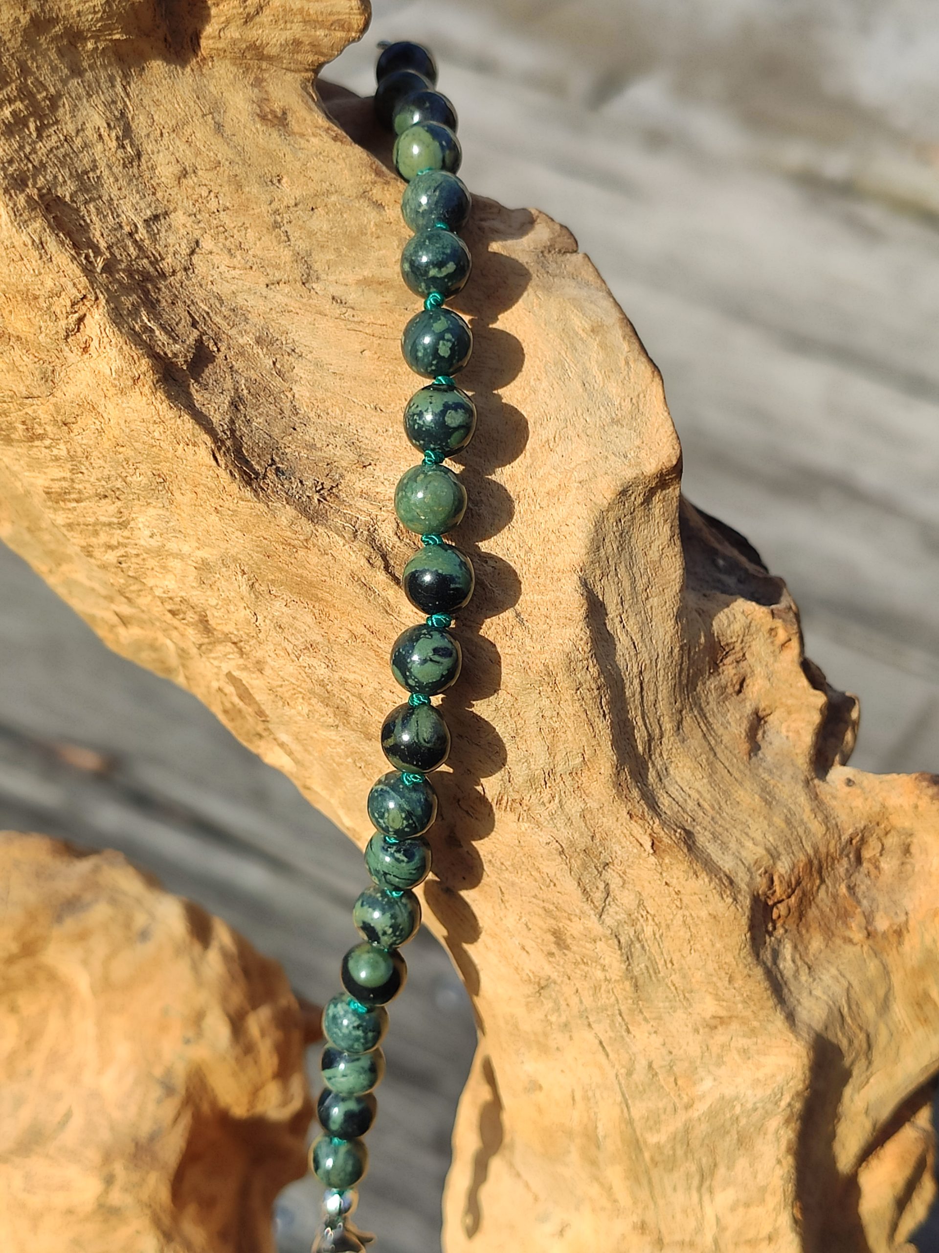 Fontenilles, Toulouse, L'Isle jourdain, Gers, Haute Garonne, souffle zen, bijoux zen, création personnalisée, Bague, Boucle d'oreille, Bracelet, Talisman, Collier, Suspension énergétique, Pendentif, Pierre fine, Pierre naturelle, Création énergétique, Marseille, Lille, Nantes, Bordeaux, Lyon, Nice, Montpellier, Strasbourg, Paris