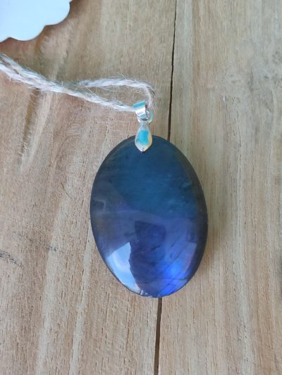 Fontenilles, Toulouse, L'Isle jourdain, Gers, Haute Garonne, souffle zen, bijoux zen, création personnalisée, Bague, Boucle d'oreille, Bracelet, Talisman, Collier, Suspension énergétique, Pendentif, Pierre fine, Pierre naturelle, Création énergétique, Marseille, Lille, Nantes, Bordeaux, Lyon, Nice, Montpellier, Strasbourg, Paris