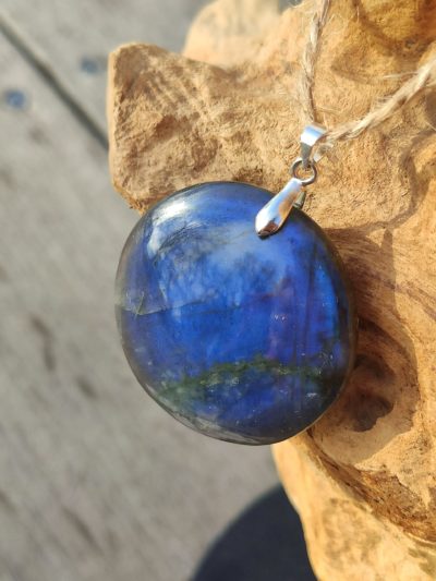 Fontenilles, Toulouse, L'Isle jourdain, Gers, Haute Garonne, souffle zen, bijoux zen, création personnalisée, Bague, Boucle d'oreille, Bracelet, Talisman, Collier, Suspension énergétique, Pendentif, Pierre fine, Pierre naturelle, Création énergétique, Marseille, Lille, Nantes, Bordeaux, Lyon, Nice, Montpellier, Strasbourg, Paris