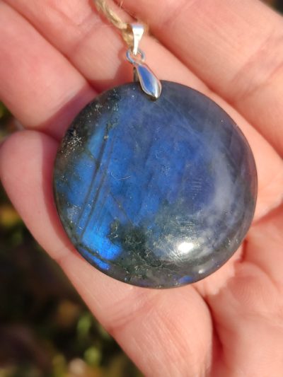 Fontenilles, Toulouse, L'Isle jourdain, Gers, Haute Garonne, souffle zen, bijoux zen, création personnalisée, Bague, Boucle d'oreille, Bracelet, Talisman, Collier, Suspension énergétique, Pendentif, Pierre fine, Pierre naturelle, Création énergétique, Marseille, Lille, Nantes, Bordeaux, Lyon, Nice, Montpellier, Strasbourg, Paris