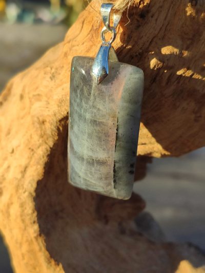 Fontenilles, Toulouse, L'Isle jourdain, Gers, Haute Garonne, souffle zen, bijoux zen, création personnalisée, Bague, Boucle d'oreille, Bracelet, Talisman, Collier, Suspension énergétique, Pendentif, Pierre fine, Pierre naturelle, Création énergétique, Marseille, Lille, Nantes, Bordeaux, Lyon, Nice, Montpellier, Strasbourg, Paris