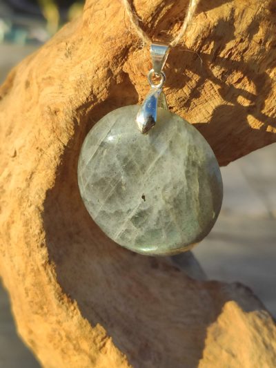 Fontenilles, Toulouse, L'Isle jourdain, Gers, Haute Garonne, souffle zen, bijoux zen, création personnalisée, Bague, Boucle d'oreille, Bracelet, Talisman, Collier, Suspension énergétique, Pendentif, Pierre fine, Pierre naturelle, Création énergétique, Marseille, Lille, Nantes, Bordeaux, Lyon, Nice, Montpellier, Strasbourg, Paris