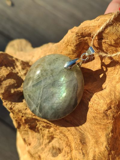 Fontenilles, Toulouse, L'Isle jourdain, Gers, Haute Garonne, souffle zen, bijoux zen, création personnalisée, Bague, Boucle d'oreille, Bracelet, Talisman, Collier, Suspension énergétique, Pendentif, Pierre fine, Pierre naturelle, Création énergétique, Marseille, Lille, Nantes, Bordeaux, Lyon, Nice, Montpellier, Strasbourg, Paris