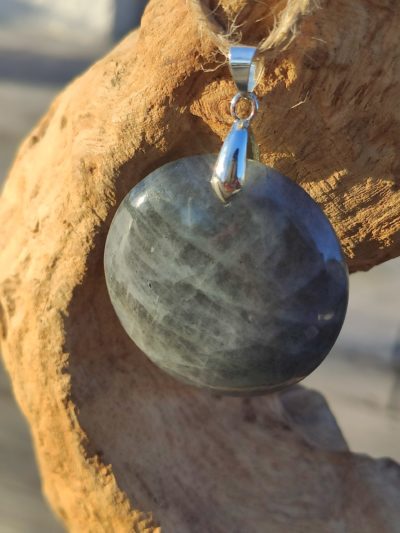 Fontenilles, Toulouse, L'Isle jourdain, Gers, Haute Garonne, souffle zen, bijoux zen, création personnalisée, Bague, Boucle d'oreille, Bracelet, Talisman, Collier, Suspension énergétique, Pendentif, Pierre fine, Pierre naturelle, Création énergétique, Marseille, Lille, Nantes, Bordeaux, Lyon, Nice, Montpellier, Strasbourg, Paris