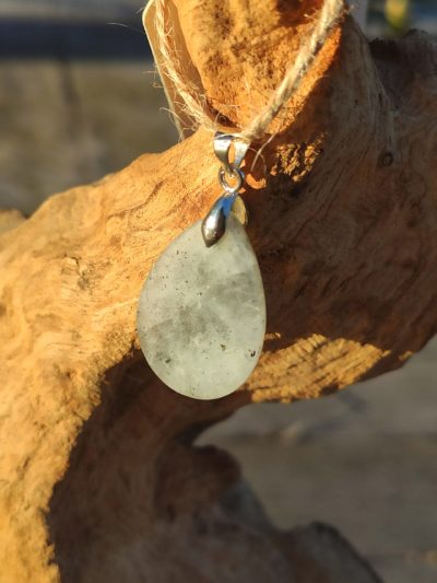 Fontenilles, Toulouse, L'Isle jourdain, Gers, Haute Garonne, souffle zen, bijoux zen, création personnalisée, Bague, Boucle d'oreille, Bracelet, Talisman, Collier, Suspension énergétique, Pendentif, Pierre fine, Pierre naturelle, Création énergétique, Marseille, Lille, Nantes, Bordeaux, Lyon, Nice, Montpellier, Strasbourg, Paris