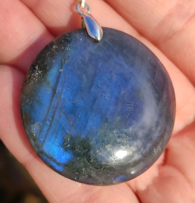 Fontenilles, Toulouse, L'Isle jourdain, Gers, Haute Garonne, souffle zen, bijoux zen, création personnalisée, Bague, Boucle d'oreille, Bracelet, Talisman, Collier, Suspension énergétique, Pendentif, Pierre fine, Pierre naturelle, Création énergétique, Marseille, Lille, Nantes, Bordeaux, Lyon, Nice, Montpellier, Strasbourg, Paris