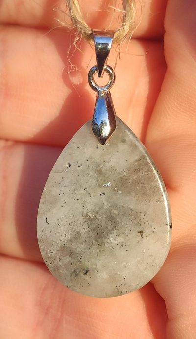 Fontenilles, Toulouse, L'Isle jourdain, Gers, Haute Garonne, souffle zen, bijoux zen, création personnalisée, Bague, Boucle d'oreille, Bracelet, Talisman, Collier, Suspension énergétique, Pendentif, Pierre fine, Pierre naturelle, Création énergétique, Marseille, Lille, Nantes, Bordeaux, Lyon, Nice, Montpellier, Strasbourg, Paris