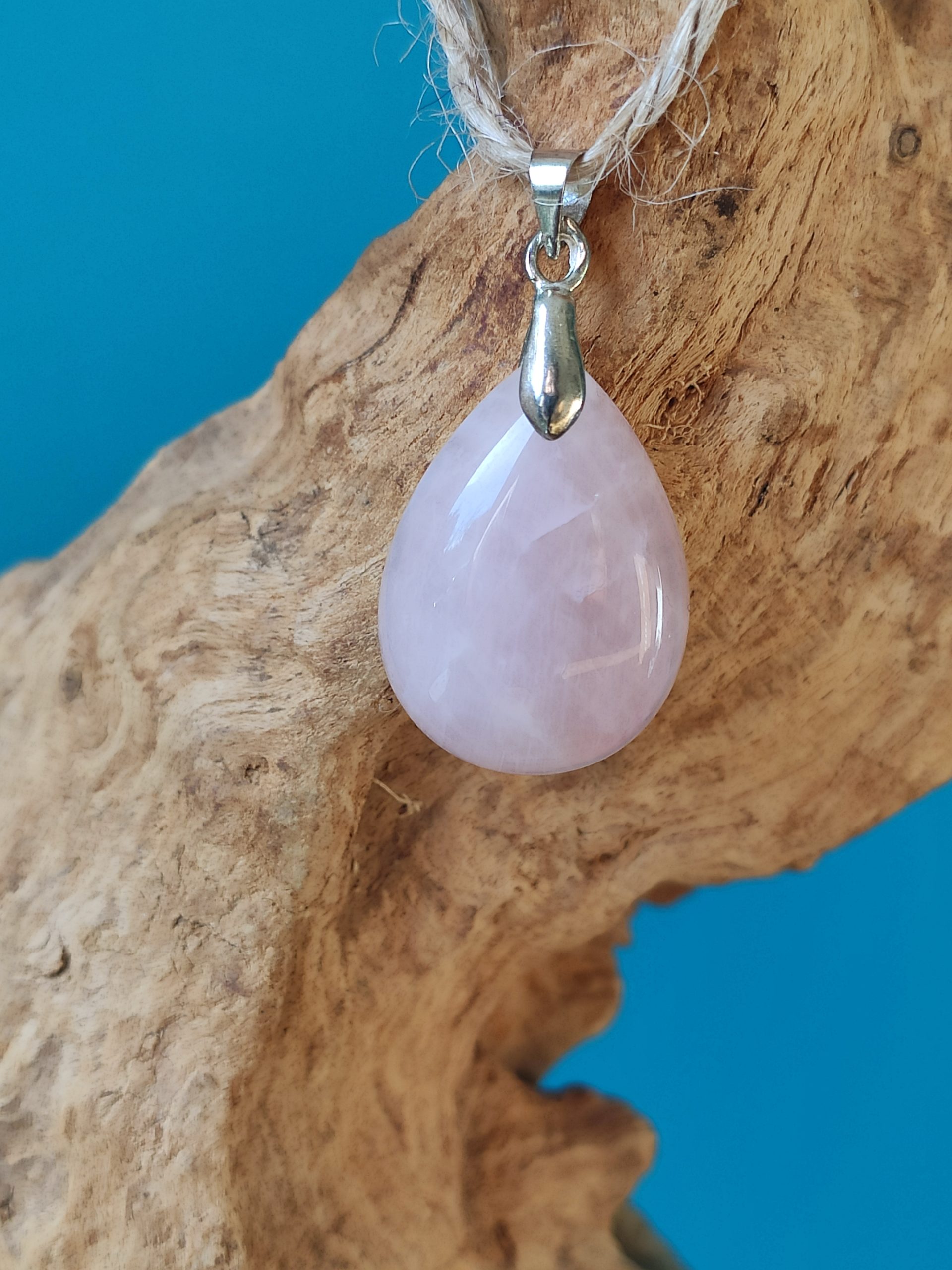 Fontenilles, Toulouse, L'Isle jourdain, Gers, Haute Garonne, souffle zen, bijoux zen, création personnalisée, Bague, Boucle d'oreille, Bracelet, Talisman, Collier, Suspension énergétique, Pendentif, Pierre fine, Pierre naturelle, Création énergétique, Marseille, Lille, Nantes, Bordeaux, Lyon, Nice, Montpellier, Strasbourg, Paris