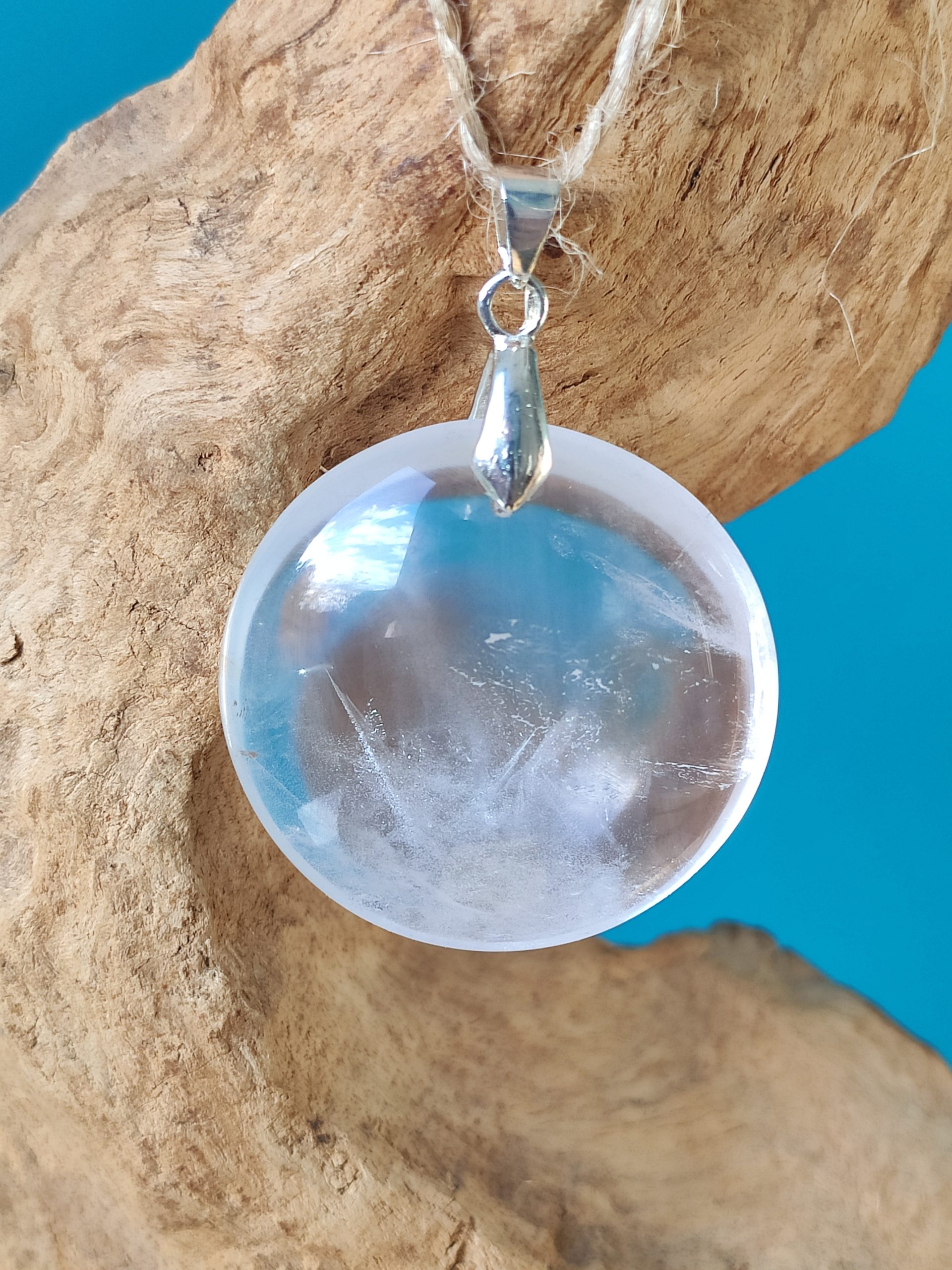 Fontenilles, Toulouse, L'Isle jourdain, Gers, Haute Garonne, souffle zen, bijoux zen, création personnalisée, Bague, Boucle d'oreille, Bracelet, Talisman, Collier, Suspension énergétique, Pendentif, Pierre fine, Pierre naturelle, Création énergétique, Marseille, Lille, Nantes, Bordeaux, Lyon, Nice, Montpellier, Strasbourg, Paris