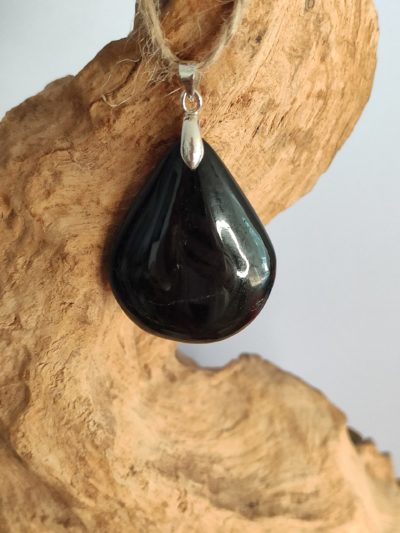 Fontenilles, Toulouse, L'Isle jourdain, Gers, Haute Garonne, souffle zen, bijoux zen, création personnalisée, Bague, Boucle d'oreille, Bracelet, Talisman, Collier, Suspension énergétique, Pendentif, Pierre fine, Pierre naturelle, Création énergétique, Marseille, Lille, Nantes, Bordeaux, Lyon, Nice, Montpellier, Strasbourg, Paris