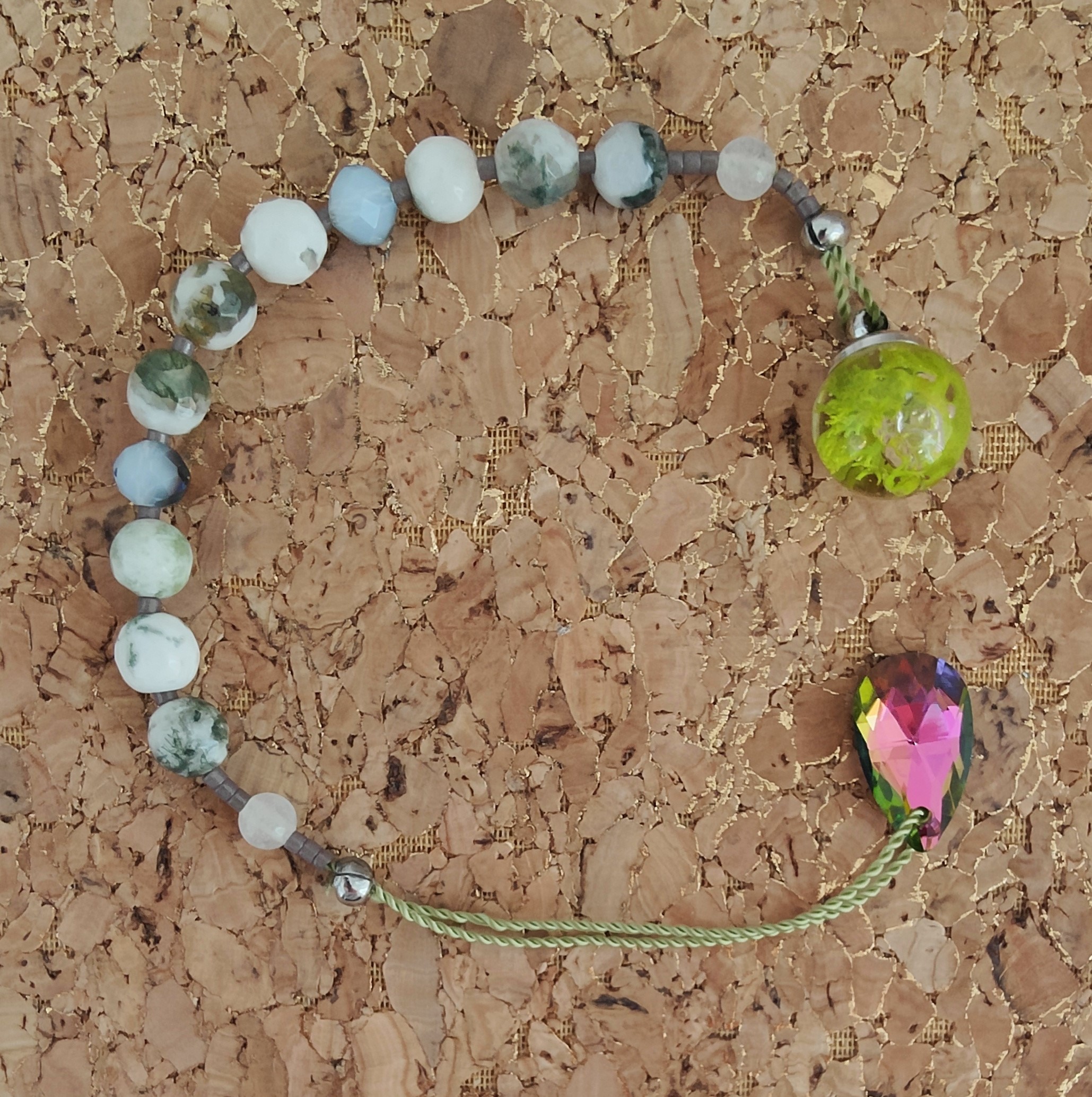 Fontenilles, Toulouse, L'Isle jourdain, Gers, Haute Garonne, souffle zen, bijoux zen, création personnalisée, Bague, Boucle d'oreille, Bracelet, Talisman, Collier, Suspension énergétique, Pendentif, Pierre fine, Pierre naturelle, Création énergétique, Marseille, Lille, Nantes, Bordeaux, Lyon, Nice, Montpellier, Strasbourg, Paris