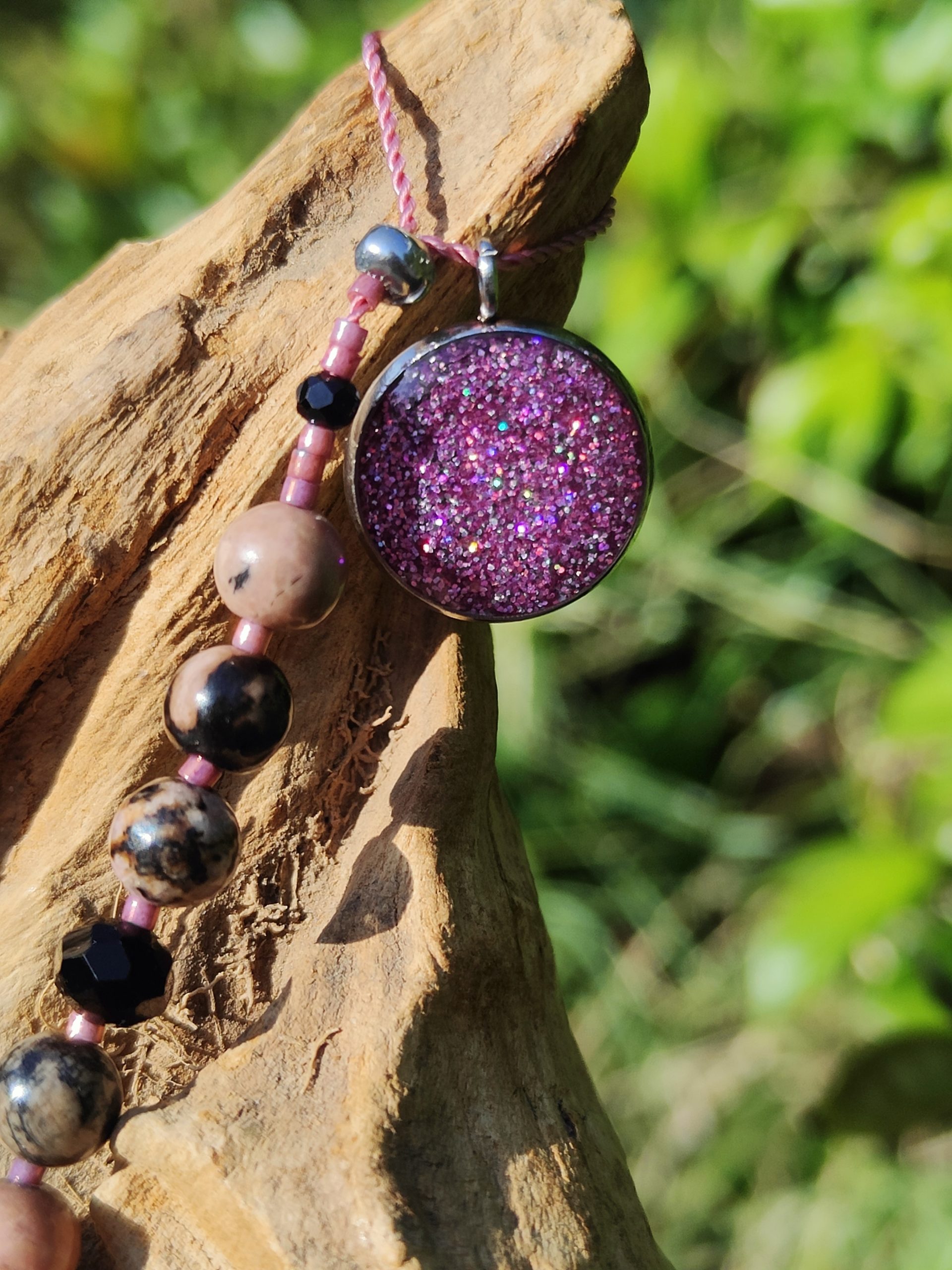 Fontenilles, Toulouse, L'Isle jourdain, Gers, Haute Garonne, souffle zen, bijoux zen, création personnalisée, Bague, Boucle d'oreille, Bracelet, Talisman, Collier, Suspension énergétique, Pendentif, Pierre fine, Pierre naturelle, Création énergétique, Marseille, Lille, Nantes, Bordeaux, Lyon, Nice, Montpellier, Strasbourg, Paris