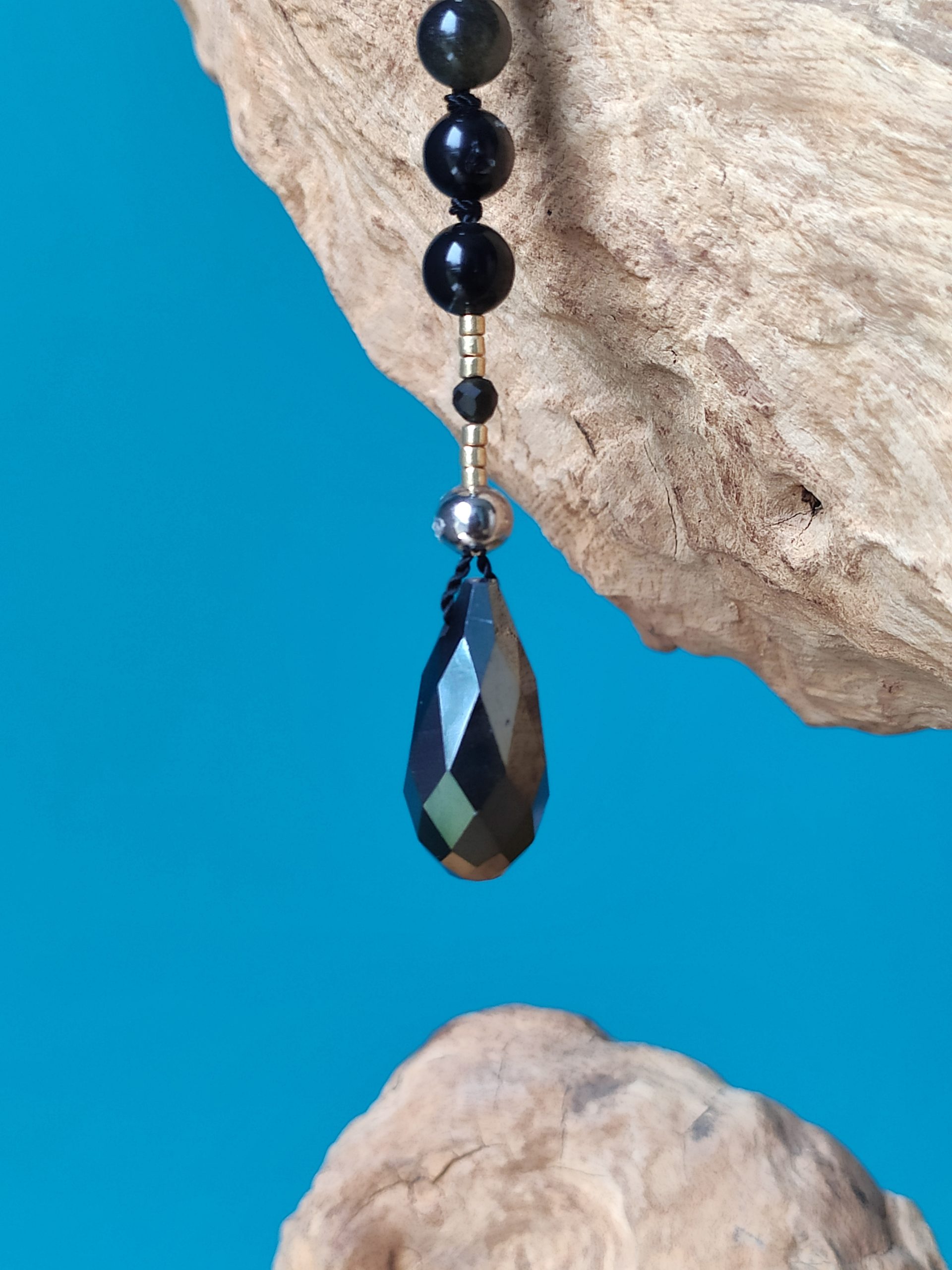 Fontenilles, Toulouse, L'Isle jourdain, Gers, Haute Garonne, souffle zen, bijoux zen, création personnalisée, Bague, Boucle d'oreille, Bracelet, Talisman, Collier, Suspension énergétique, Pendentif, Pierre fine, Pierre naturelle, Création énergétique, Marseille, Lille, Nantes, Bordeaux, Lyon, Nice, Montpellier, Strasbourg, Paris