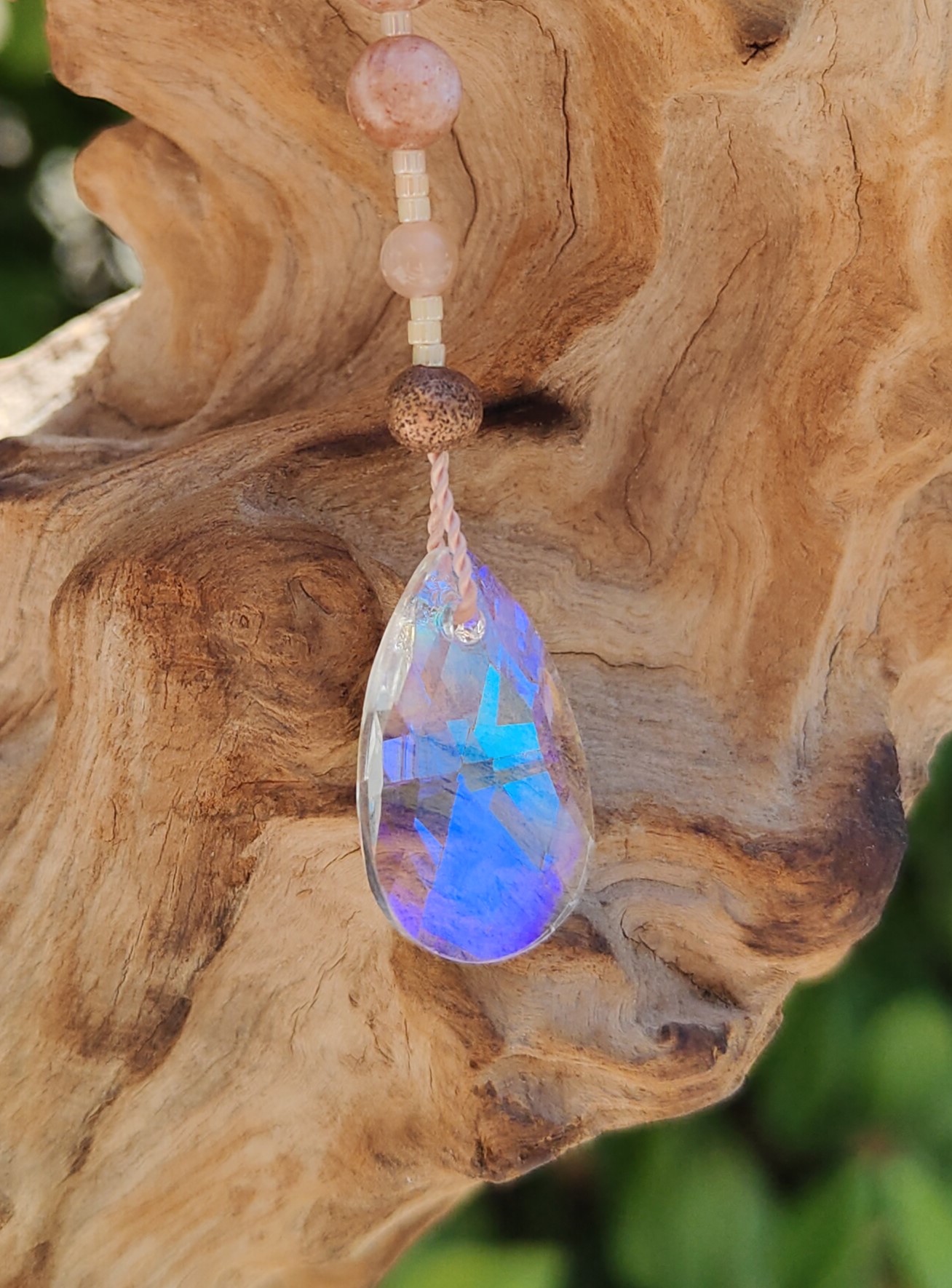 Fontenilles, Toulouse, L'Isle jourdain, Gers, Haute Garonne, souffle zen, bijoux zen, création personnalisée, Bague, Boucle d'oreille, Bracelet, Talisman, Collier, Suspension énergétique, Pendentif, Pierre fine, Pierre naturelle, Création énergétique, Marseille, Lille, Nantes, Bordeaux, Lyon, Nice, Montpellier, Strasbourg, Paris