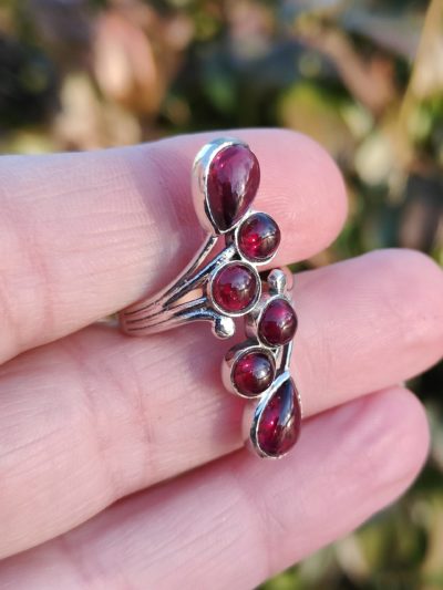 Fontenilles, Toulouse, L'Isle jourdain, Gers, Haute Garonne, souffle zen, bijoux zen, création personnalisée, Bague, Boucle d'oreille, Bracelet, Talisman, Collier, Suspension énergétique, Pendentif, Pierre fine, Pierre naturelle, Création énergétique, Marseille, Lille, Nantes, Bordeaux, Lyon, Nice, Montpellier, Strasbourg, Paris