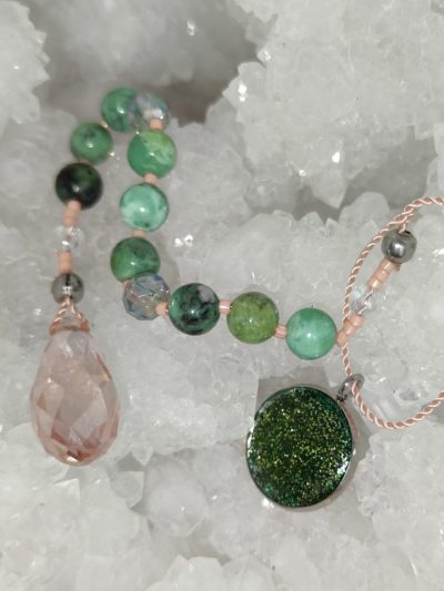 Fontenilles, Toulouse, L'Isle jourdain, Gers, Haute Garonne, souffle zen, bijoux zen, création personnalisée, Bague, Boucle d'oreille, Bracelet, Talisman, Collier, Suspension énergétique, Pendentif, Pierre fine, Pierre naturelle, Création énergétique, Marseille, Lille, Nantes, Bordeaux, Lyon, Nice, Montpellier, Strasbourg, Paris