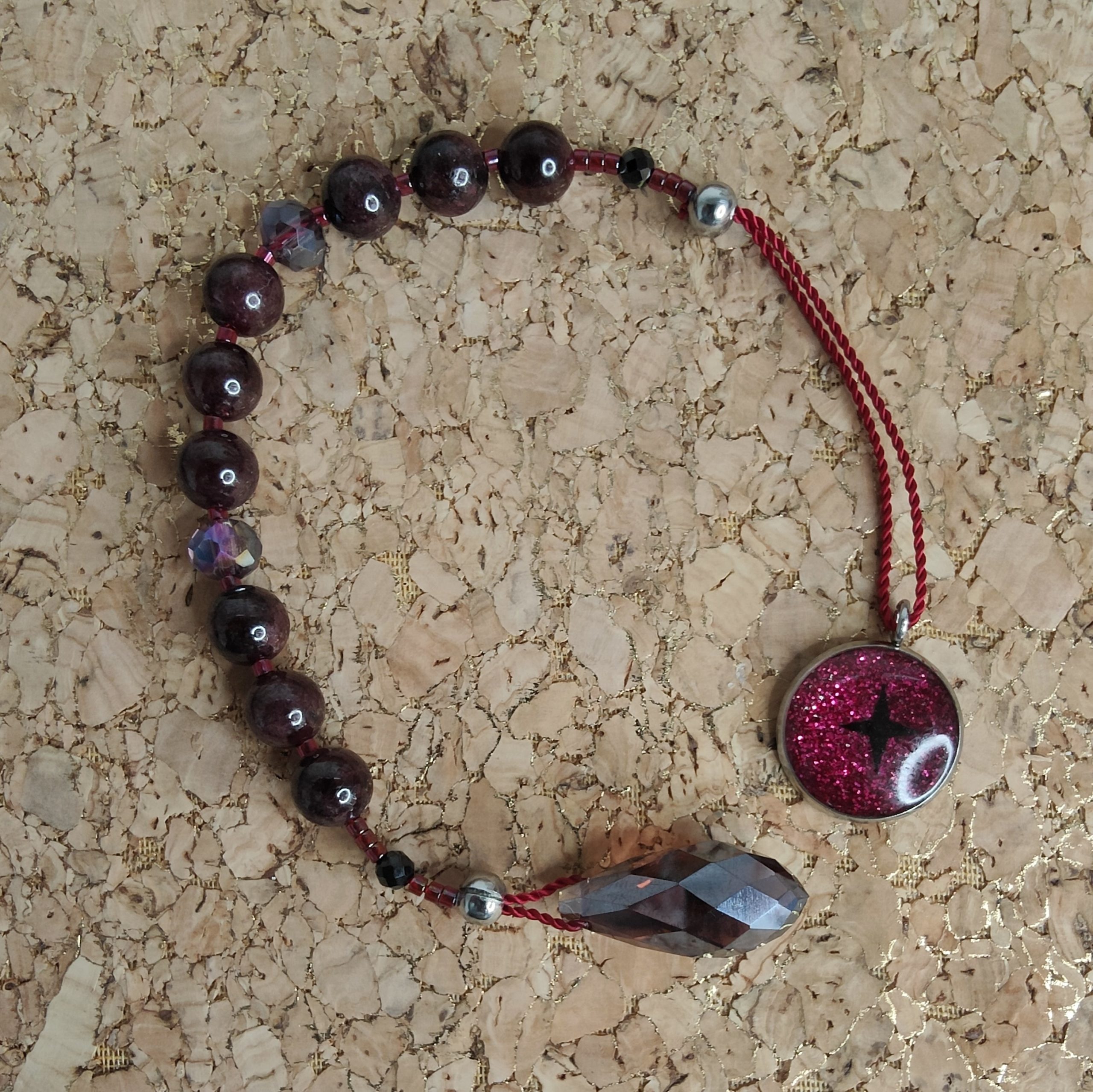 Fontenilles, Toulouse, L'Isle jourdain, Gers, Haute Garonne, souffle zen, bijoux zen, création personnalisée, Bague, Boucle d'oreille, Bracelet, Talisman, Collier, Suspension énergétique, Pendentif, Pierre fine, Pierre naturelle, Création énergétique, Marseille, Lille, Nantes, Bordeaux, Lyon, Nice, Montpellier, Strasbourg, Paris